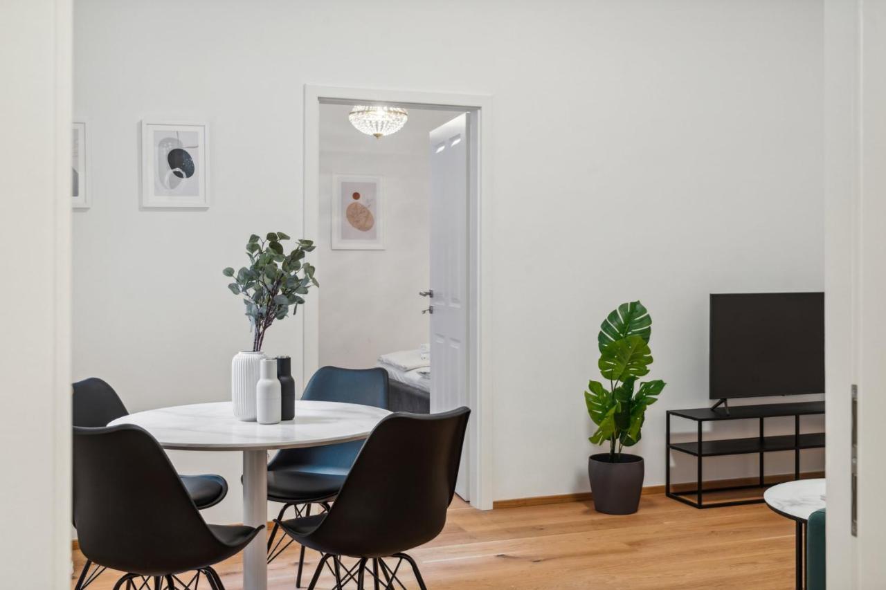 Center Designer Modern Vienne