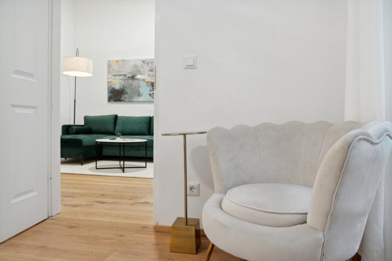 Center Designer Modern Apartament *