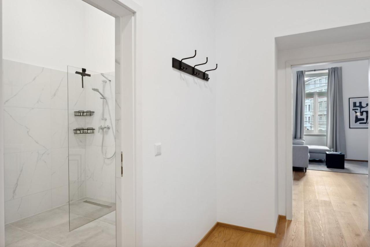 Center Designer Modern * Viena
